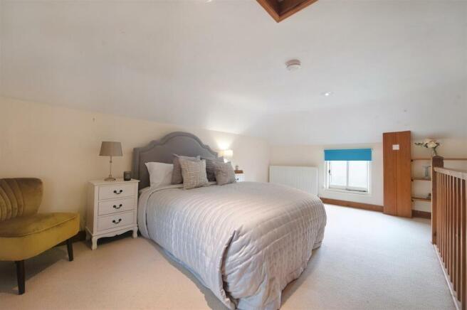 Bedroom 4.jpg