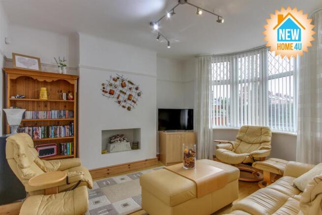 LOUNGE: