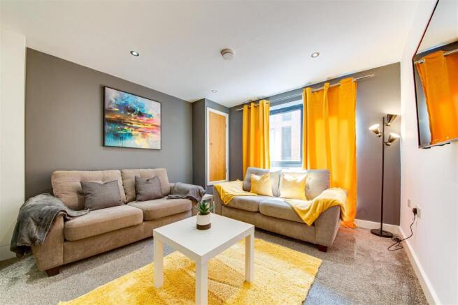 Living area 1.4.jpg
