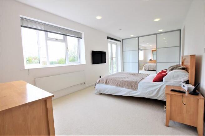 Master bedroom with en-suite and dressing area