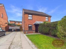 44, Downsway, Northampton NN4 0TD