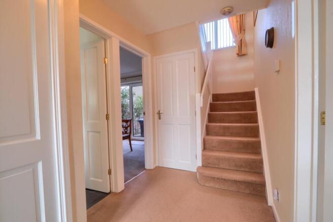 4 bed Detached for sale Image 10