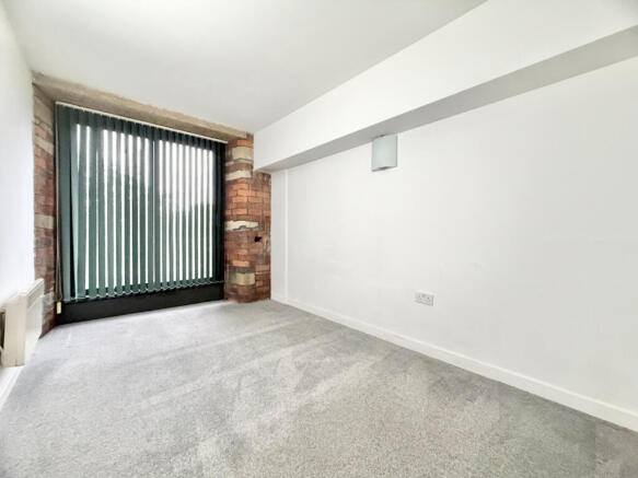 1 bed Apartment to rent Image 5