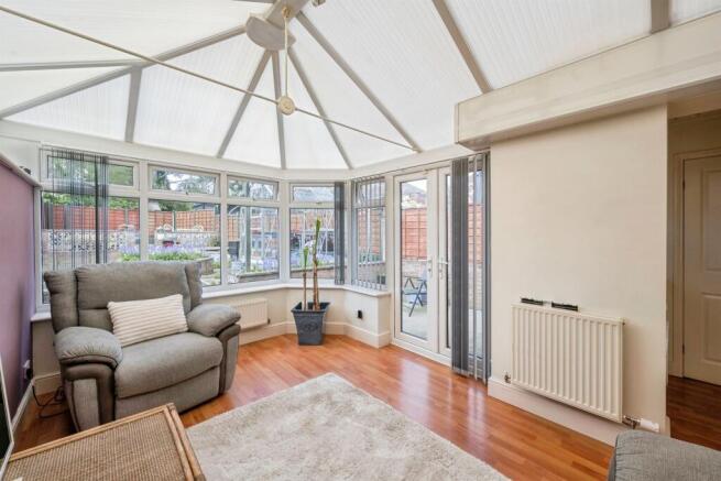 3 bed Semi-Detached for sale Image 12