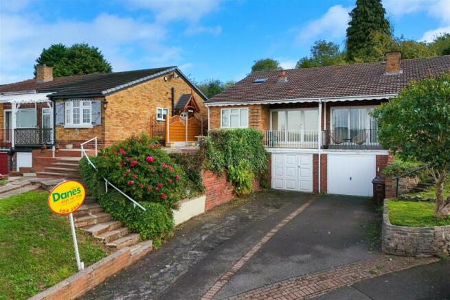 37 Walford Drive 2.jpg