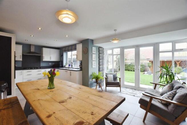 Kitchen Family Room