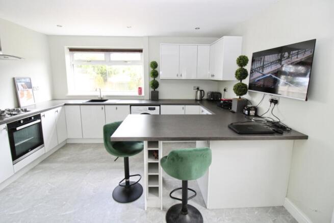 Fitted Kitchen
