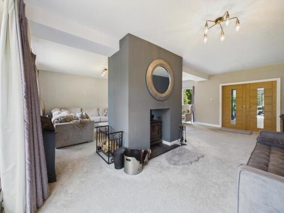 6 bed Detached for sale Image 12