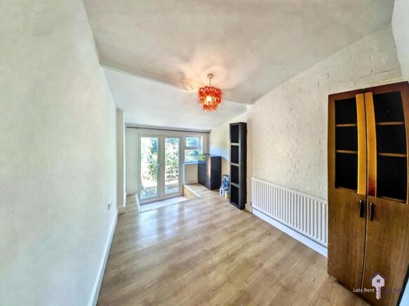 ONE BEDROOM GROUND FLOOR FLAT