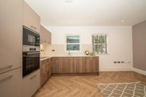 2, Burton Dene, Burton Crescent, Headingley, Leeds LS6 4DN
