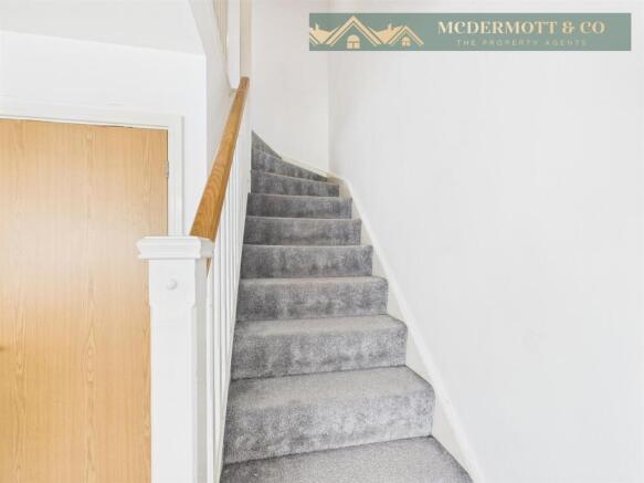 3 bed Semi-Detached for sale Image 8