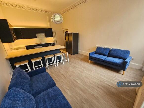 Kitchen Lounge