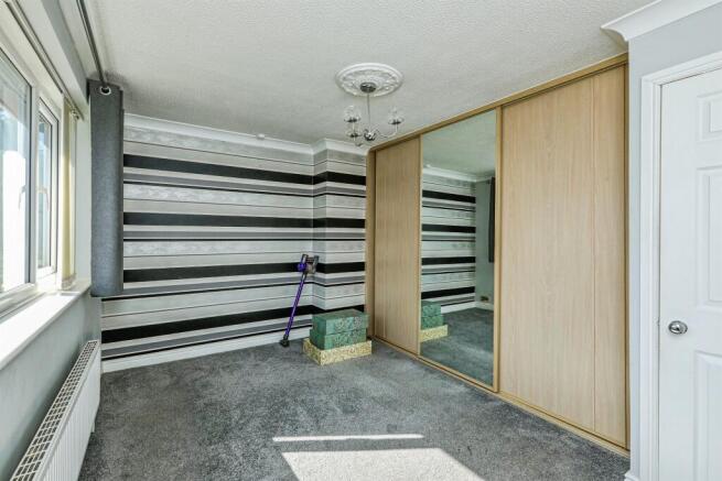 2 bed Semi-Detached for sale Image 10
