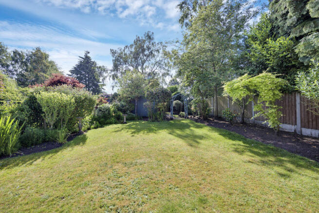 Meadow Avenue, Goostrey photo 4