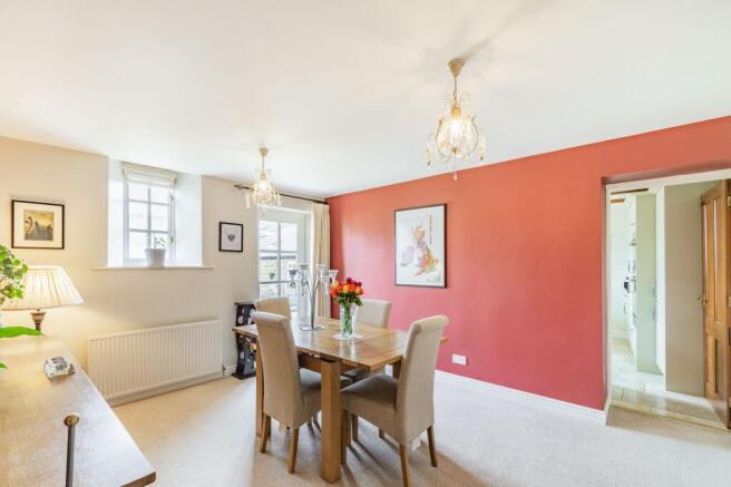 4 bed House for sale Image 12