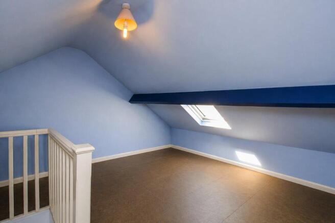 3 bed Terraced for sale Image 11