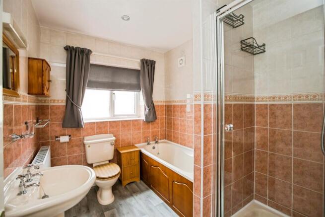 3 bed Detached for sale Image 5