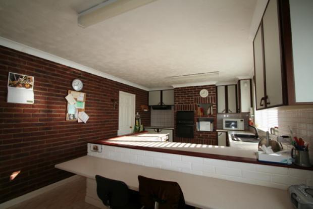 Kitchen/Breakfast
