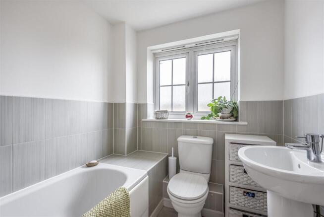 Bathroom.jpg