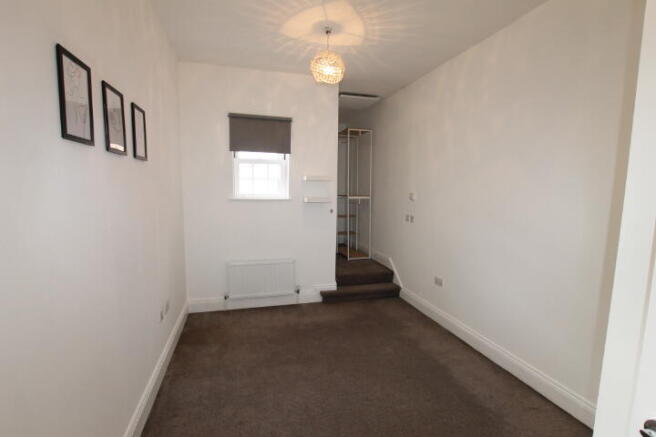 1 bed Apartment to rent Image 6