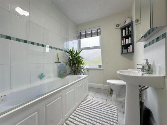 Contemporary Bathroom 964