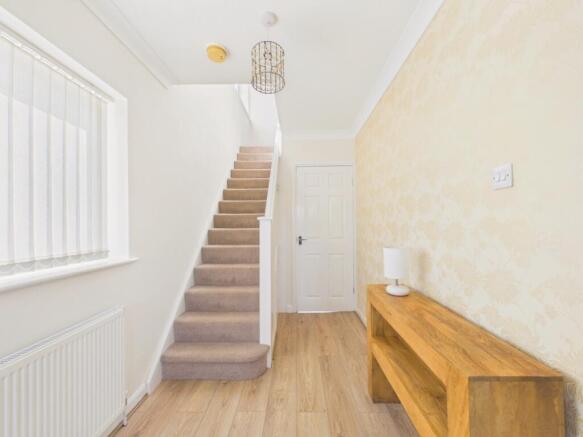 3 bed Semi-Detached for sale Image 7