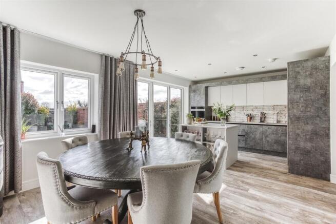 Living Kitchen/Dining/Snug