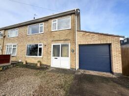 3, Spinney Avenue, Leicester LE8 5RJ
