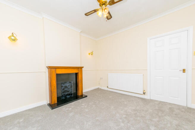 3 bed Semi-Detached to rent Image 9