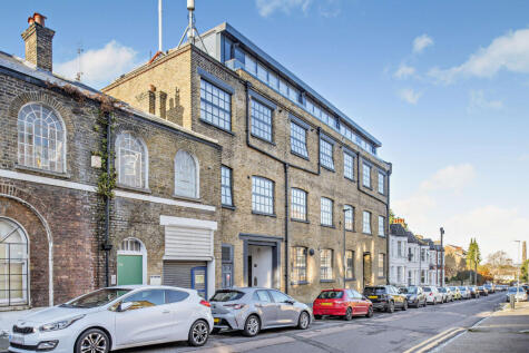 65 Woodrow, London, SE18