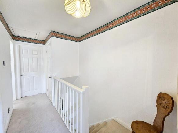 3 bed Semi-Detached for sale Image 12