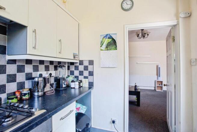 2 bed Semi-Detached for sale Image 5