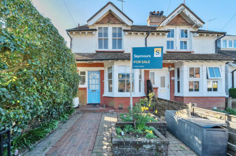 Meadow Vale, Haslemere, Surrey, GU27