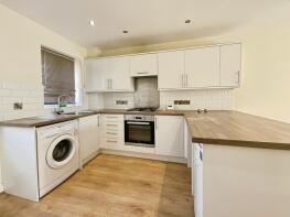 16, Viking Court, Bracebridge Heath, Lincoln LN4 2NZ