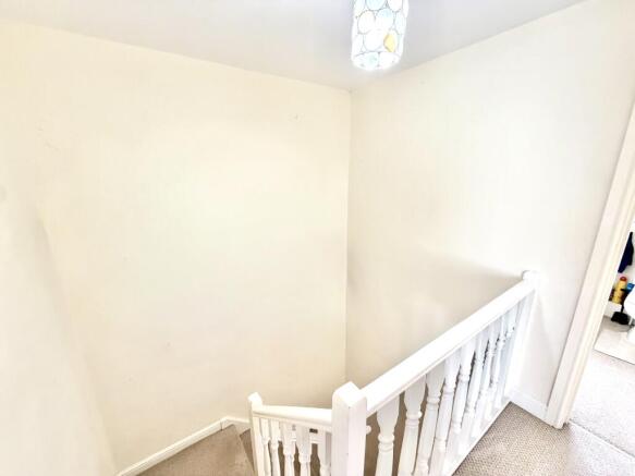 3 bed Terraced for sale Image 8