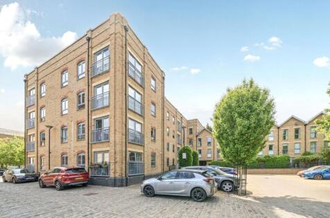 Esparto Way, South Darenth, Dartford, Kent, DA4