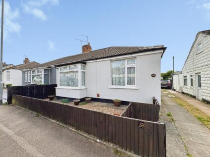 Mostyn Avenue, Syston, Leicestershire. LE7 2ES
