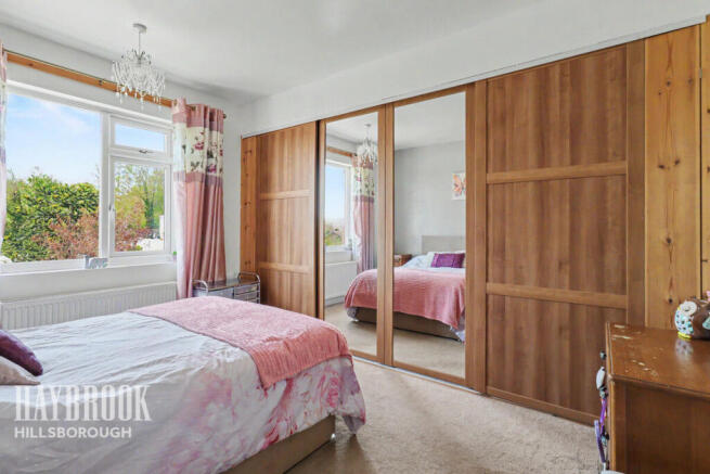 4 bed Semi-Detached for sale Image 10
