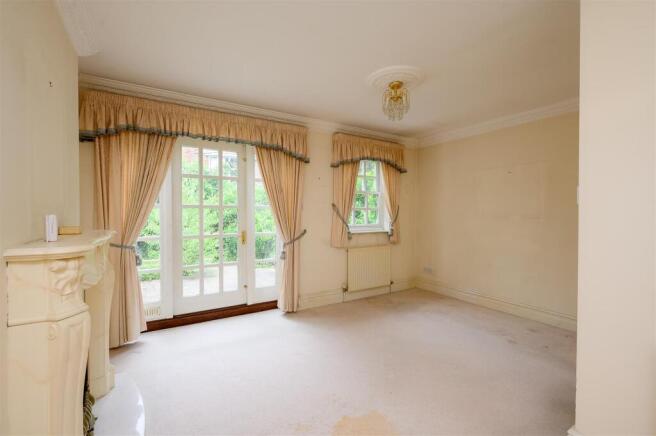 3 bed Terraced for sale Image 6