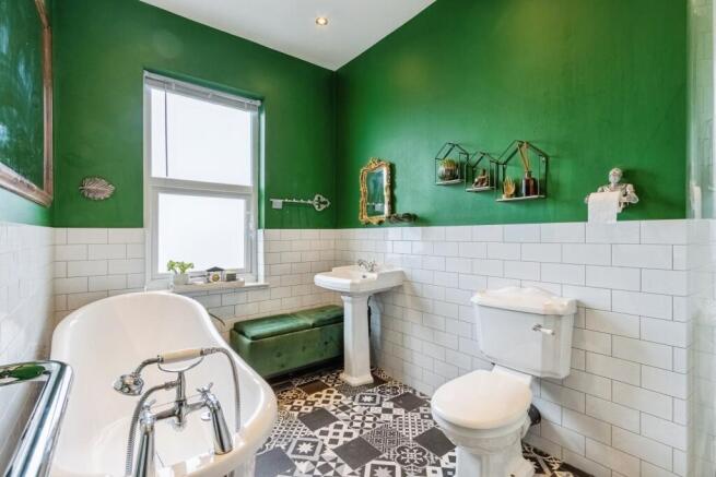 3 bed Semi-Detached for sale Image 12