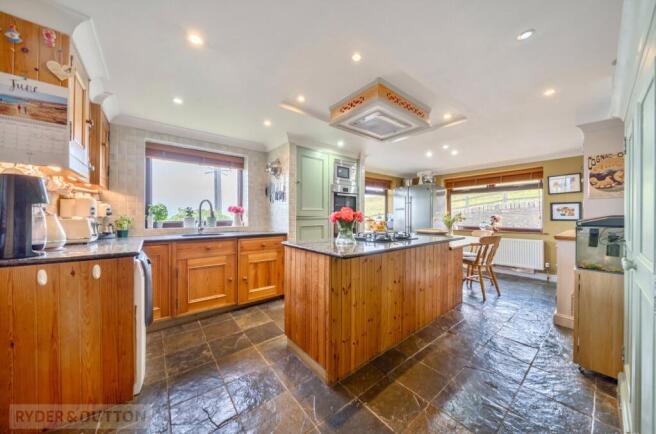 3 bed Detached Bungalow for sale Image 8