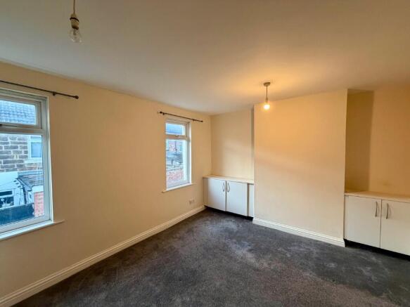 2 bed Terraced for sale Image 5