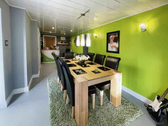 Dining/Family Room