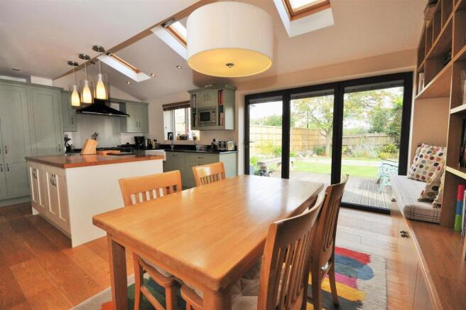 Dining Kitchen.JPG