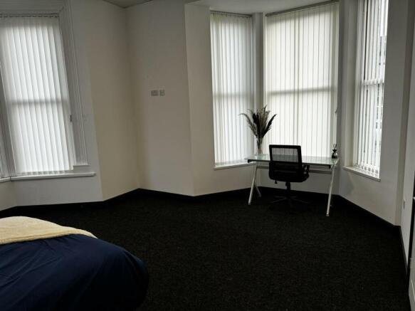 21 bed House Share to rent Image 11