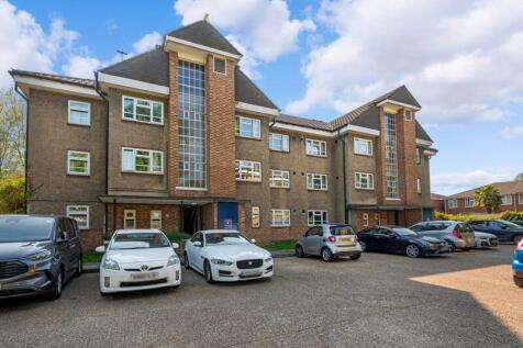 Denmark Gardens, Carshalton