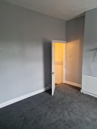 3 bed Terraced to rent Image 7