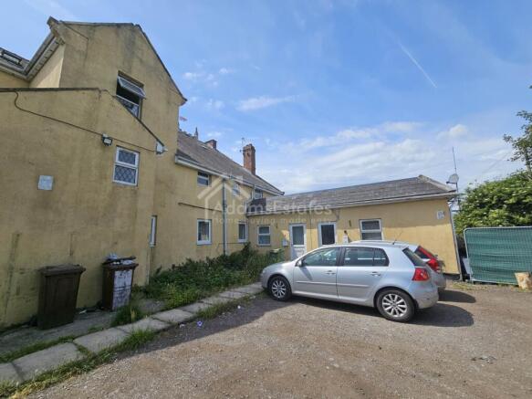 11 bed Block of Apartments for sale Image 4