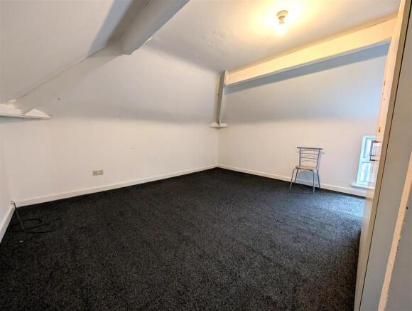 lounge bedroom 3.jpg