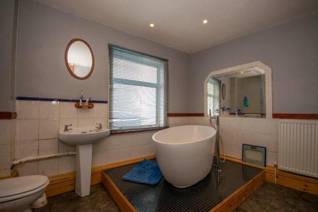 Bathroom 2